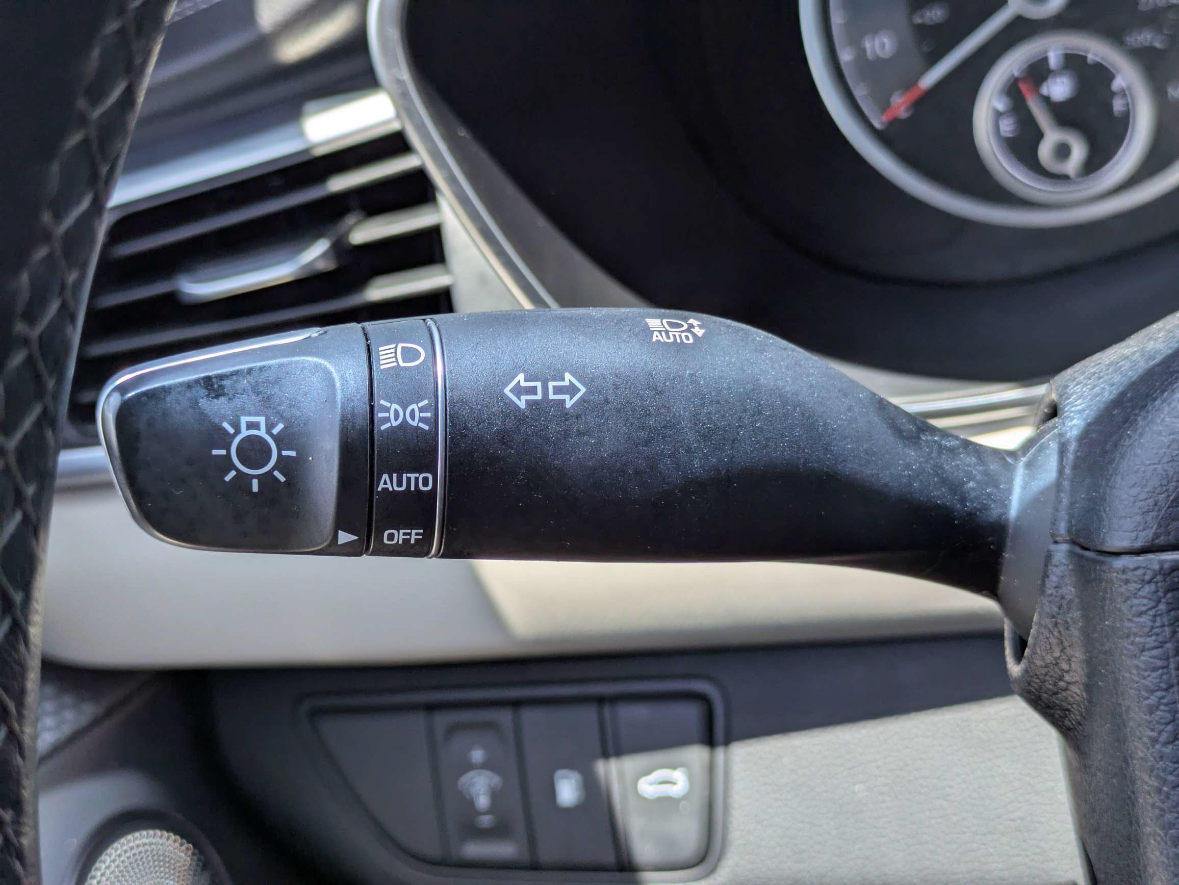 2023 Genesis G70 2.0T AWD