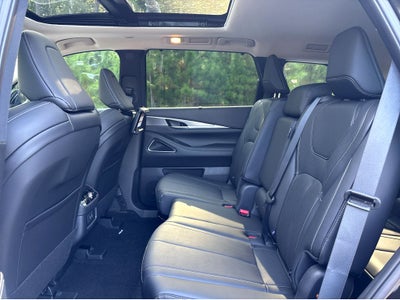 2026 INFINITI QX60 LUXE