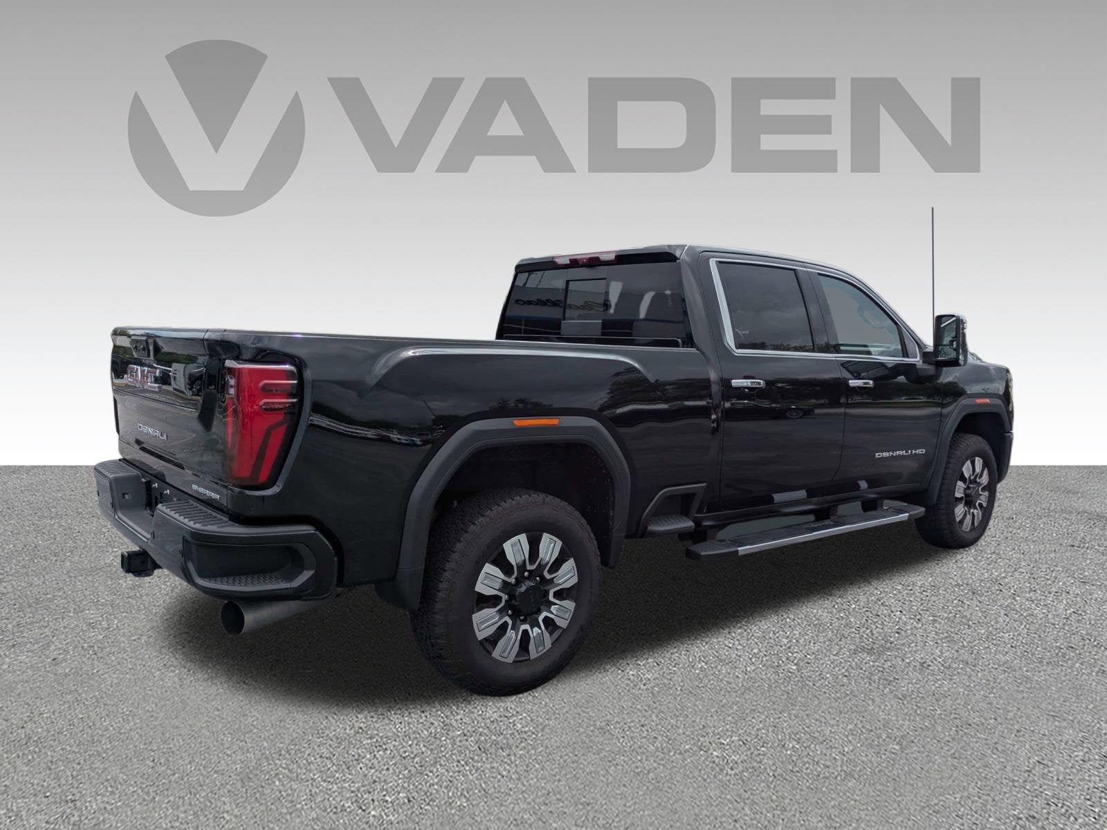 2025 GMC Sierra 2500 HD Denali