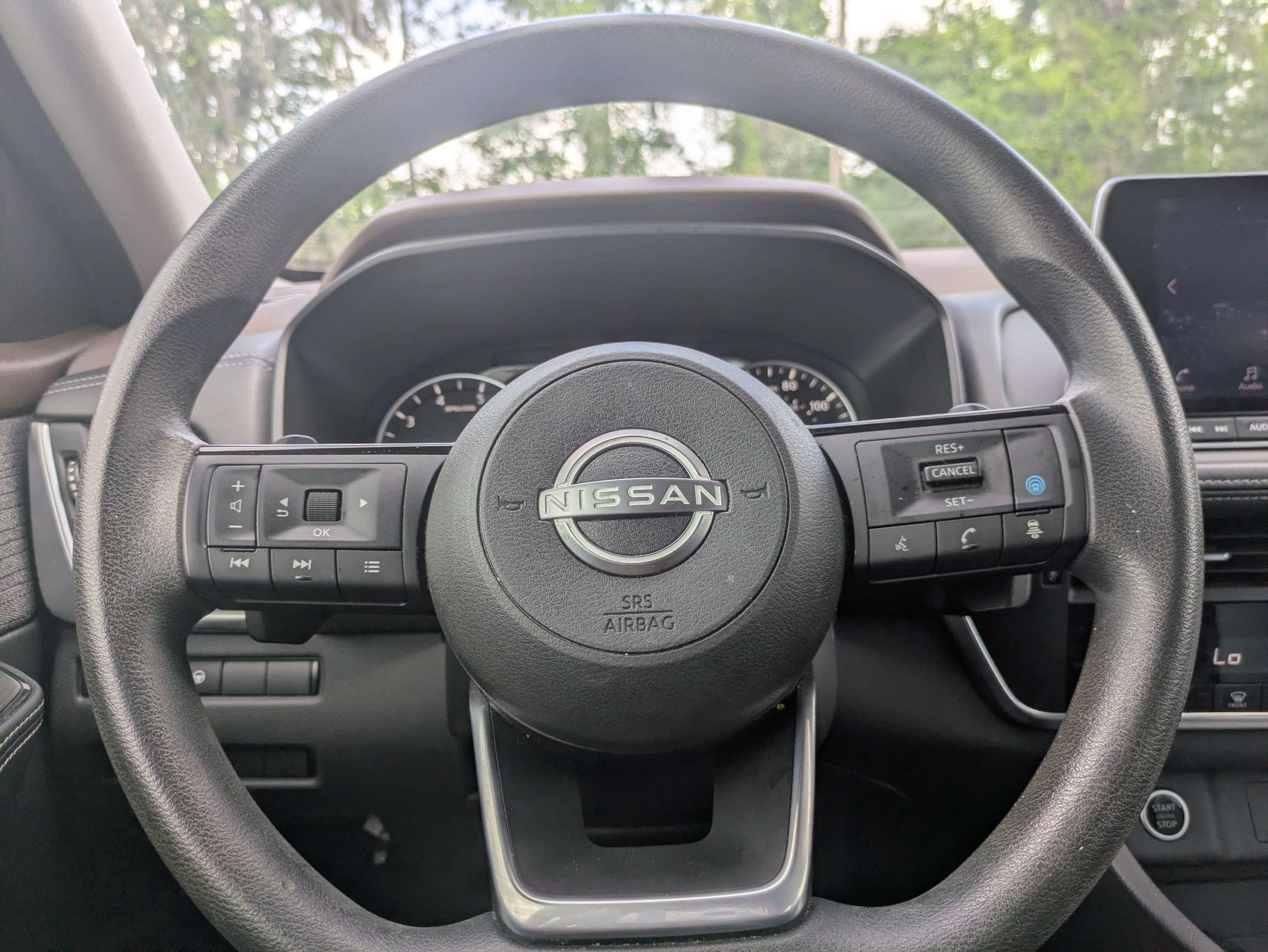 2023 Nissan Rogue SV FWD