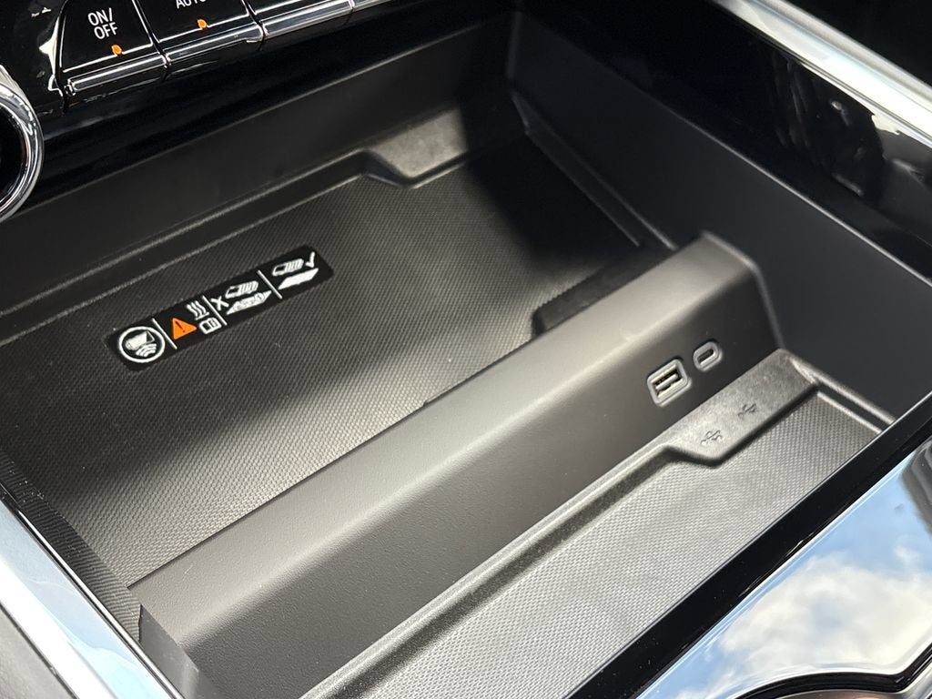 2026 Chevrolet Tahoe Z71 - Photo 25
